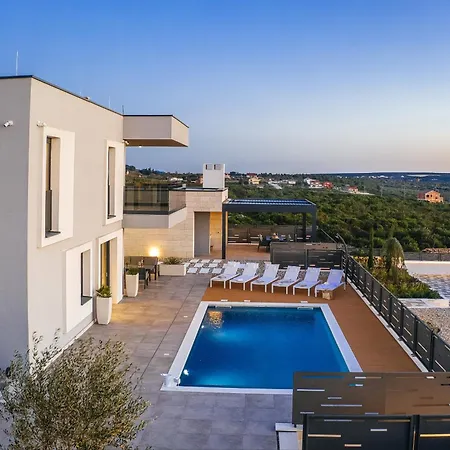 My Dalmatia - Luxury With Private Heated Pool, Sea View Terrace And Gym Debeljak