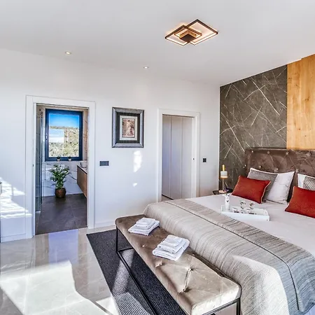Hébergement de vacances My Dalmatia - Luxury With Private Heated Pool, Sea View Terrace And Gym Debeljak
