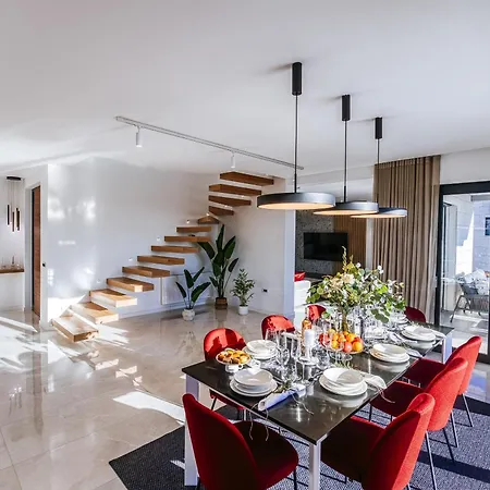 My Dalmatia - Luxury With Private Heated Pool, Sea View Terrace And Gym Σπίτι διακοπών *