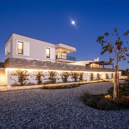 My Dalmatia - Luxury With Private Heated Pool, Sea View Terrace And Gym Debeljak