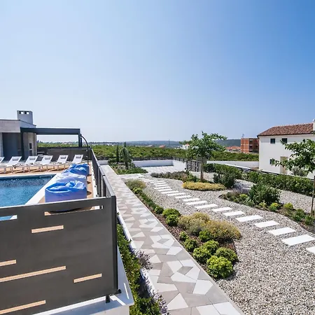My Dalmatia - Luxury With Private Heated Pool, Sea View Terrace And Gym Hébergement de vacances