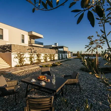 My Dalmatia - Luxury With Private Heated Pool, Sea View Terrace And Gym * Debeljak