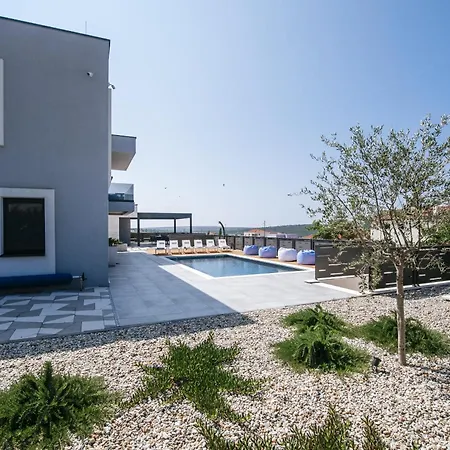 Hébergement de vacances My Dalmatia - Luxury With Private Heated Pool, Sea View Terrace And Gym *
